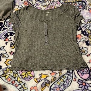 American eagle semi cropped shirt